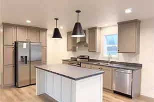 4554 Windemere St, Longview, WA 98632 - Photo 6