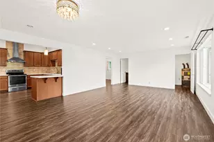 381 E Island Lake Dr, Shelton, WA 98584 - Photo 4