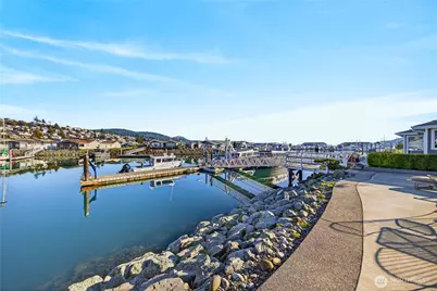 1911 Bay Place, Anacortes, WA 98221 - Photo 8