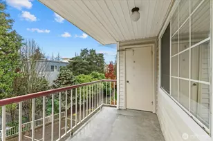 132 NE 95th St, Seattle, WA 98115 - Photo 28