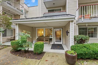 132 NE 95th Street #B309, Seattle, WA 98115 - Photo 1