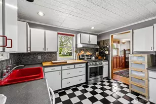 311 S Perkins St, Buckley, WA 98321 - Photo 10