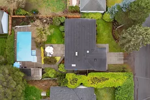 13744 Ashworth Ave N, Seattle, WA 98133 - Photo 32