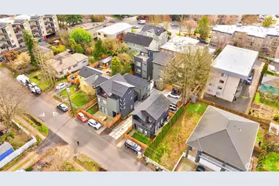 115 N 105th Street #B, Seattle, WA 98133 - Photo 32