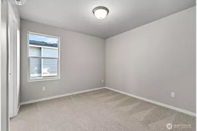 7027 Rainier Drive #E, Everett, WA 98203 - Photo 22