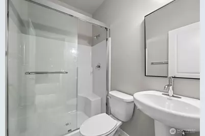 7027 Rainier Drive #E, Everett, WA 98203 - Photo 12