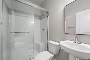 7027 Rainier Dr, Everett, WA 98203 - Photo 12