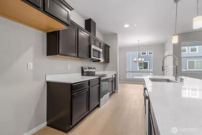 7027 Rainier Drive #E, Everett, WA 98203 - Photo 14