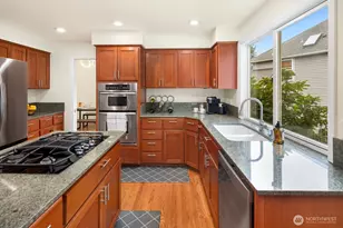 14916 NE 76th Ct, Redmond, WA 98052 - Photo 10