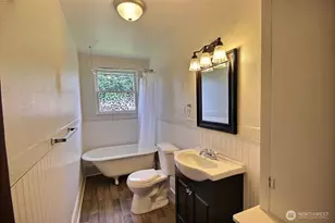 414 Sumner Ave, Sumner, WA 98390 - Photo 4