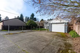 3828 48th Ave SW, Seattle, WA 98116 - Photo 4