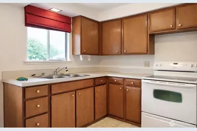 1519 NE Kirkland Avenue #1521, Renton, WA 98056 - Photo 2