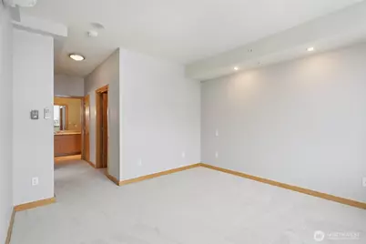 1100 106th Avenue NE #902, Bellevue, WA 98004 - Photo 24