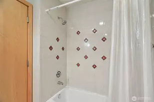 1100 106th Ave NE, Bellevue, WA 98004 - Photo 26