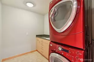 1100 106th Ave NE, Bellevue, WA 98004 - Photo 30