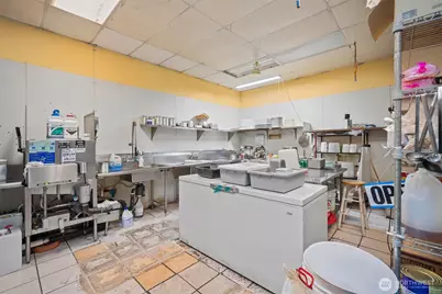 111 N Samish Way, Bellingham, WA 98225 - Photo 18