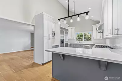 11785 Penny Place NE, Bainbridge Island, WA 98110 - Photo 8