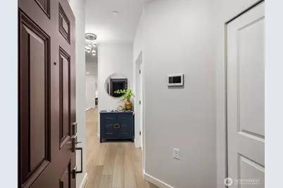 1237 Meander Way SE #101, North Bend, WA 98045 - Photo 2