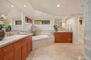 9100 NE 42nd St, Yarrow Point, WA 98004 - Photo 26