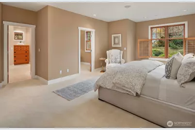 9100 NE 42nd Street, Yarrow Point, WA 98004 - Photo 6