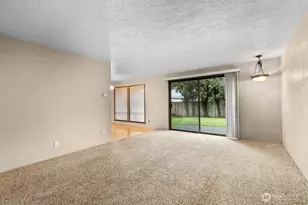 14016 Lenora Pl N, Seattle, WA 98133 - Photo 10