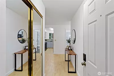 12003 100th Avenue NE #101, Kirkland, WA 98034 - Photo 1
