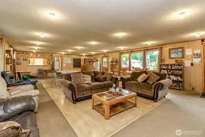 8318 38th Street E, Edgewood, WA 98371 - Photo 36