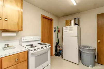 8318 38th Street E, Edgewood, WA 98371 - Photo 34