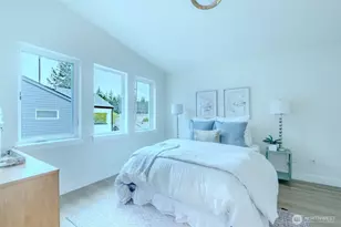 513 NE 123rd St, Seattle, WA 98125 - Photo 14