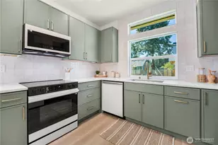 513 NE 123rd St, Seattle, WA 98125 - Photo 12
