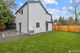 12562 17th Ave NE, Seattle, WA 98125 - Photo 26