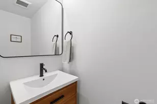 12562 17th Ave NE, Seattle, WA 98125 - Photo 12