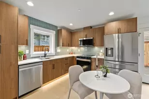 12562 17th Ave NE, Seattle, WA 98125 - Photo 10