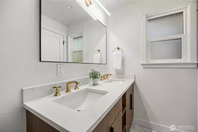 515 NE 123rd Street, Seattle, WA 98125 - Photo 38