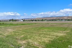 520 Thorp Lndg Ln, Thorp, WA 98946 - Photo 1