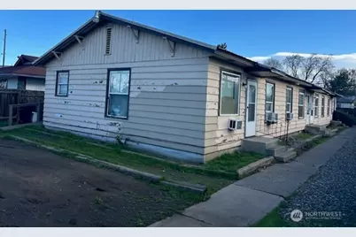 705 N 1st Street, Yakima, WA 98901 - Photo 1