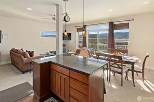 9205 Red Cliff Dr NW, Quincy, WA 98828 - Photo 8