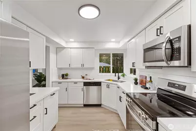 11002 26th Avenue E, Tacoma, WA 98445 - Photo 12