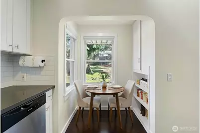 12046 12th Avenue NE, Seattle, WA 98125 - Photo 4