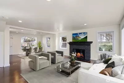 12046 12th Avenue NE, Seattle, WA 98125 - Photo 2