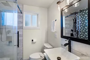 12046 12th Ave NE, Seattle, WA 98125 - Photo 12