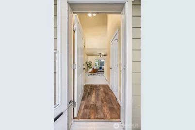 991 NW Snow Creek Way, Bremerton, WA 98311 - Photo 4