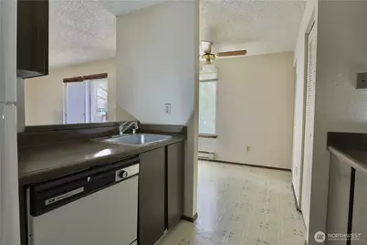 4601 SW 320th Street #Q5, Federal Way, WA 98023 - Photo 8