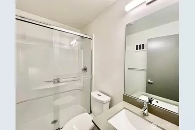 4709 B 8th Avenue NE, Seattle, WA 98105 - Photo 14