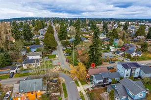 8752 Dayton Ave N, Seattle, WA 98103 - Photo 28