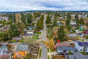 8752 Dayton Ave N, Seattle, WA 98103 - Photo 28