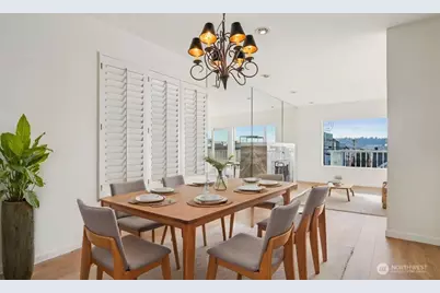 2349 Boylston Avenue E, Seattle, WA 98102 - Photo 8