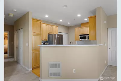 1855 Trossachs Boulevard SE #703, Sammamish, WA 98075 - Photo 12