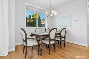 8030 212th St SW, Edmonds, WA 98026 - Photo 10