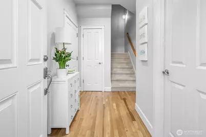 8030 212th Street SW, Edmonds, WA 98026 - Photo 4